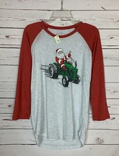 Jane Marie Boutique Women’s S Small Red Santa Tractor Christmas Top NEW TAGS