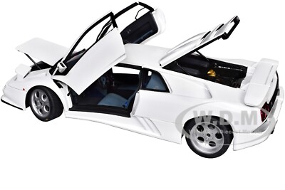 LAMBORGHINI DIABLO SE30 JOTA IMPACT WHITE 1/18 MODEL CAR BY