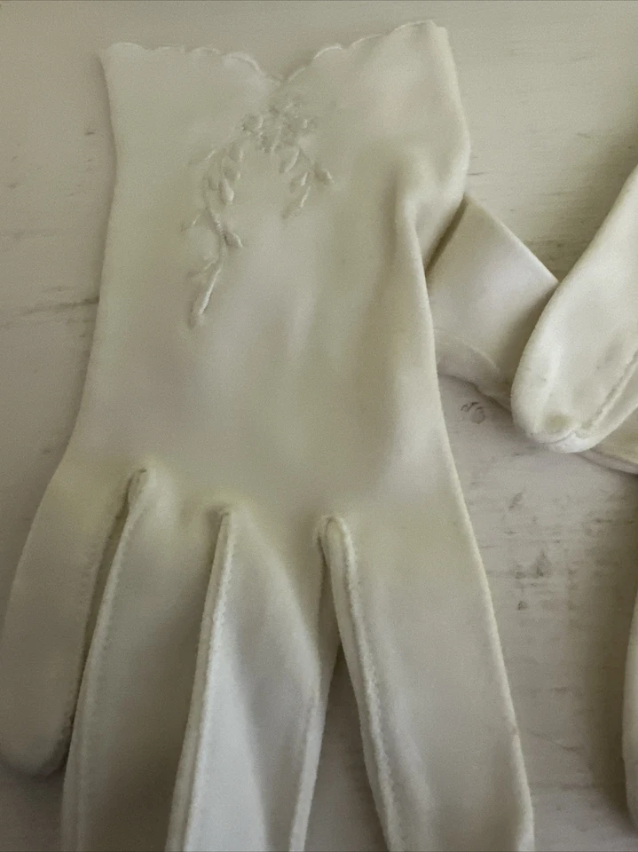 Guantes de mujer vintage de algodón blanco bordado hasta la muñeca talla S sin marca Foto 2 de 3