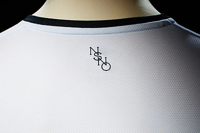 EVERTON 2015/16 AWAY (2XL) WHITE SHORT SLEEVE UMBRO SOCCER