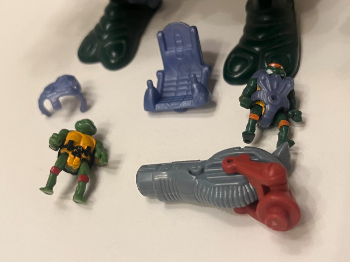 TMNT TEENAGE MUTANT Ninja Turtles Mini Mutant Playset Leo Lair Shell