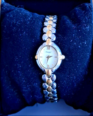 Regent Damen-Armbanduhr gold-Stahl-Armband Vintage