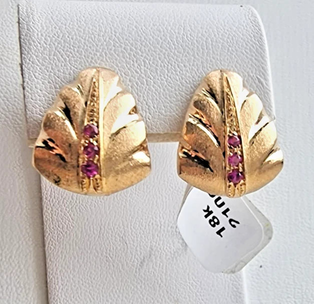 750 18K ROSE GOLD NATURAL PINK RUBY OMEGA CLIP LEAF EARRINGS 7 GRAM - Image 2 of 4