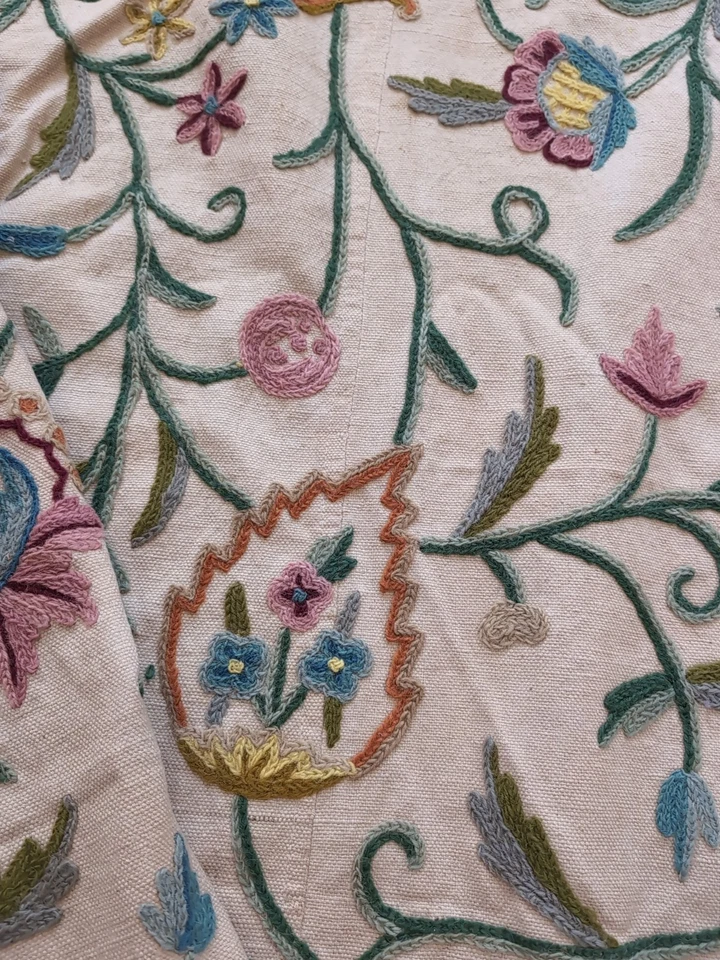 Antique B Altman Queen Cotton Crewel Embroidery Bedspread - Image 3 of 4