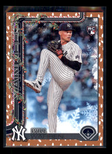 2025 Topps Holiday - Will Warren #H16 Gold Holiday Lights (RC)