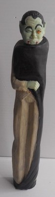 Artmark Vampire Halloween Hand Painted Resin Pencil Scary Figure 10  High