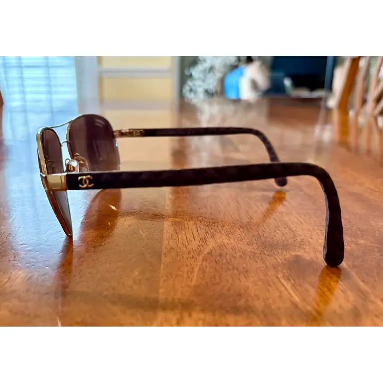 Chanel Interlocking CC Logo Aviator Sunglasses - image 2