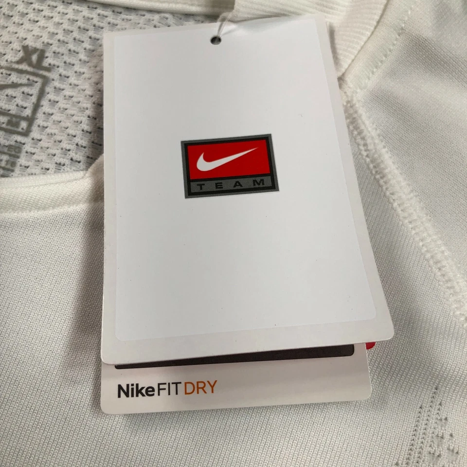 NUEVA Camiseta Nike Niñas XL Blanca Camiseta de Fútbol Dri-Fit Poliéster Ligera Foto 3 de 4