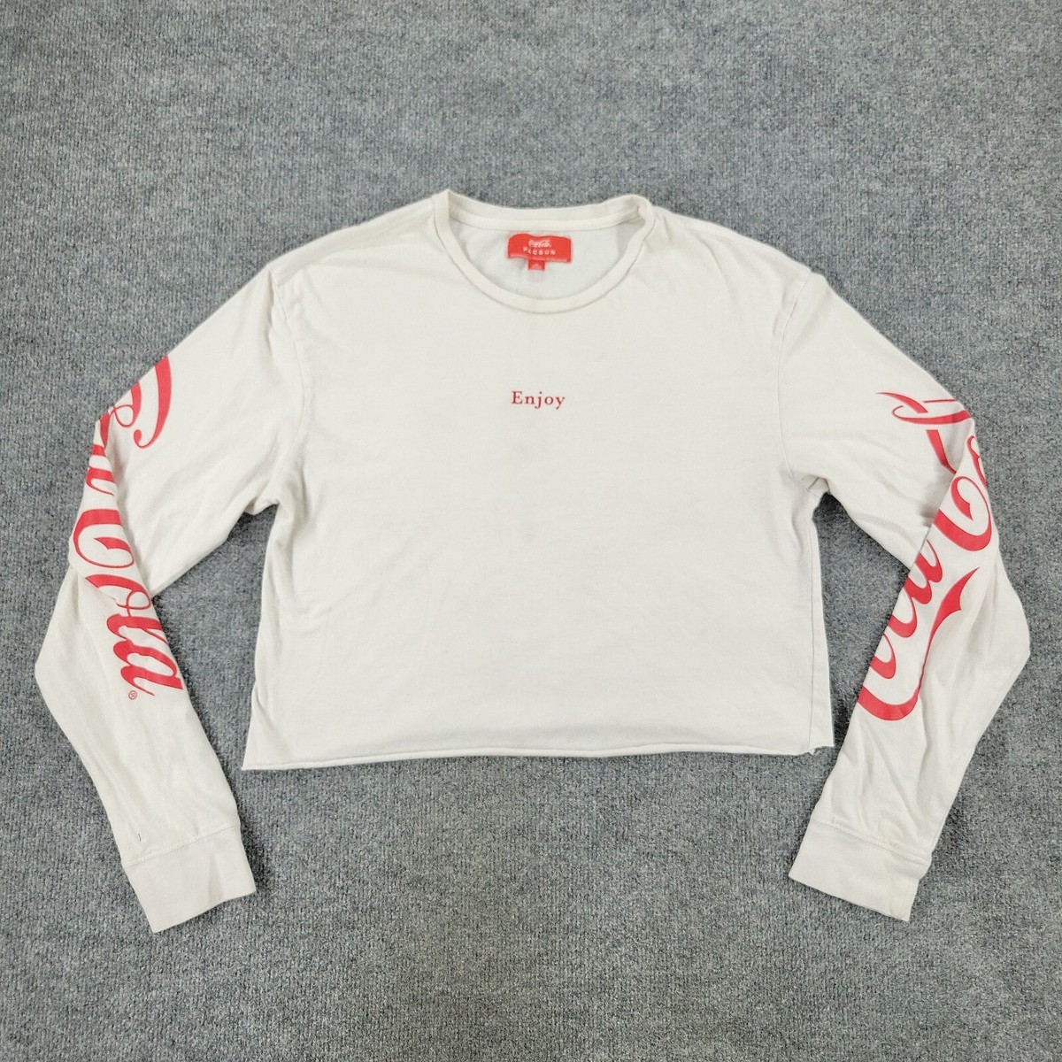 Coca-Cola Shirt Women's Medium Off White Enjoy Crop Top Graphic Tee Long  Sleeve