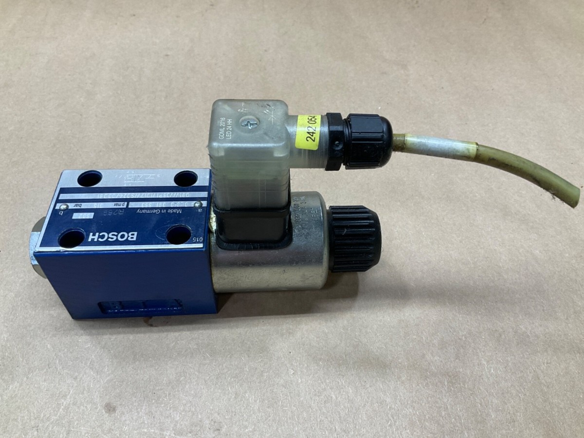 アンパン　0913 Bosch Solenoid Valve 0 810 091 663 / 0810091663 #100A32PR2