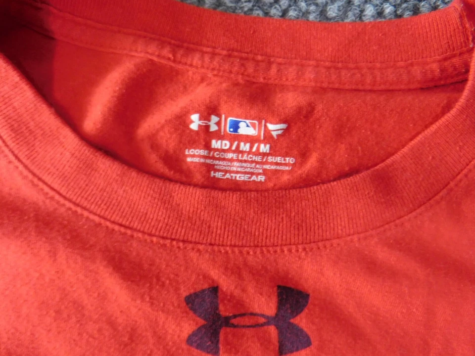 Atlanta Braves Shirt mens Medium Red MLB Under Armour Graphic baseball - Image 4 of 4