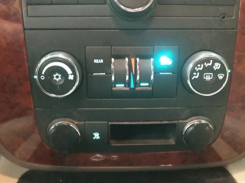 OEM Temperature Control For Tahoe Assy - Picture 2 of 6