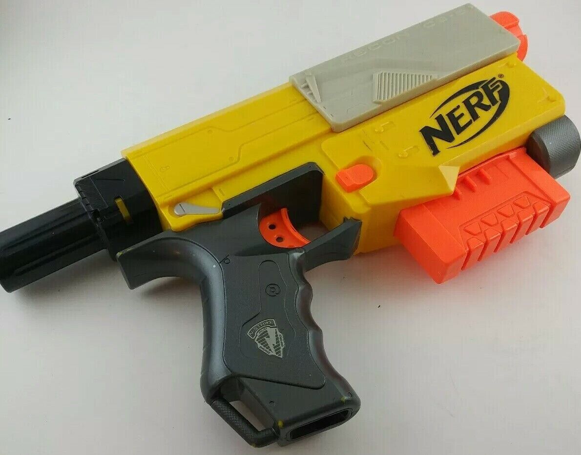 Corpo Nerf N-Strike Recon CS-6 com clipe de munição arma Dart Blaster  Hasbro sem munição