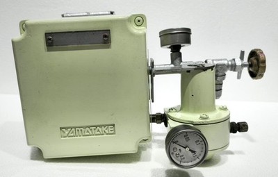 YAMATAKE KZ03-1A WATER LEVEL TRANSMITTER AIR REGULATOR 970 KPA