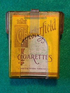 RARE Chesterfield Cigarette Box in Catalin/Plastic Container WWII ?