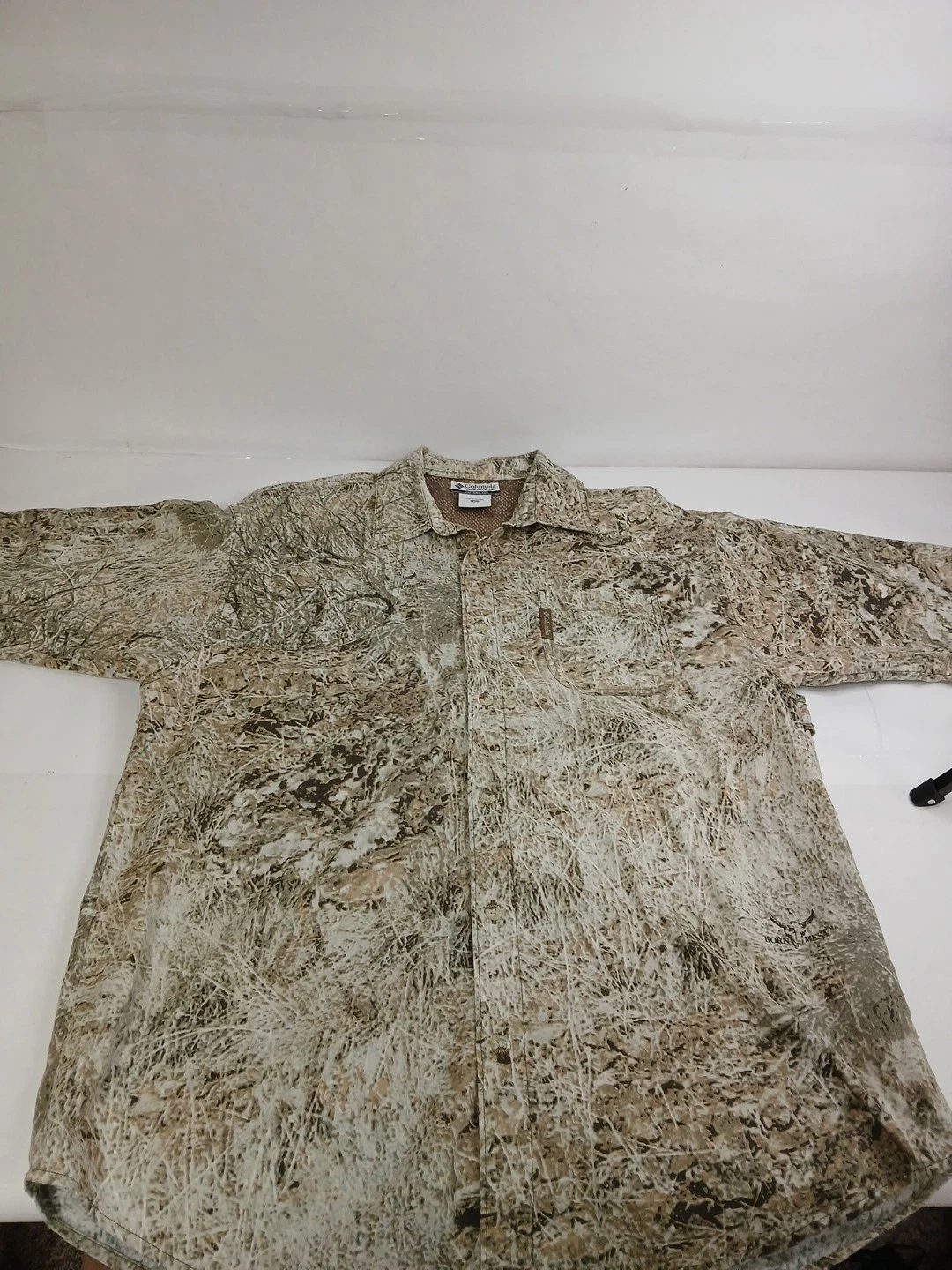Columbia Horn Mesa Fishing Shirt Vented Camo Short Sleeve Button Up Size M