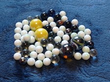 ok. 65 kulków wielokolorowych (13)