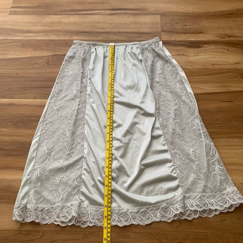 Vintage Body Inc Half Slip Lace Trim Light Mint Green Size Medium - Picture 4 of 9