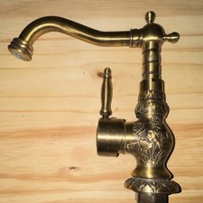 Antique Brass Single-Hole Lever Swan Neck Decorative Floral Bathroom Sink Faucet