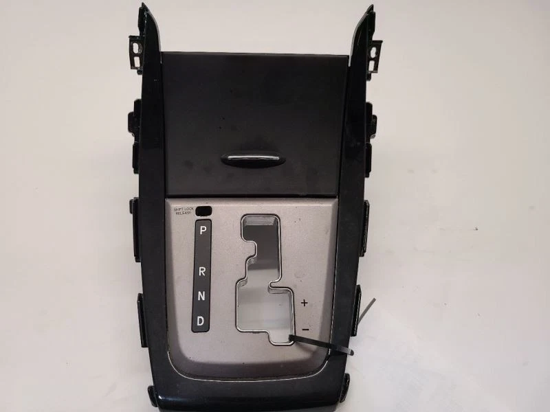 2011 12 13 14 15 2016 HYUNDAI ELANTRA SHIFTER BEZEL W STORAGE - Image 2 of 4