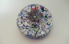 Schachtel William Manson lila Blume ger&uuml;hrter Boden Briefbeschwerer - 2 5/8"