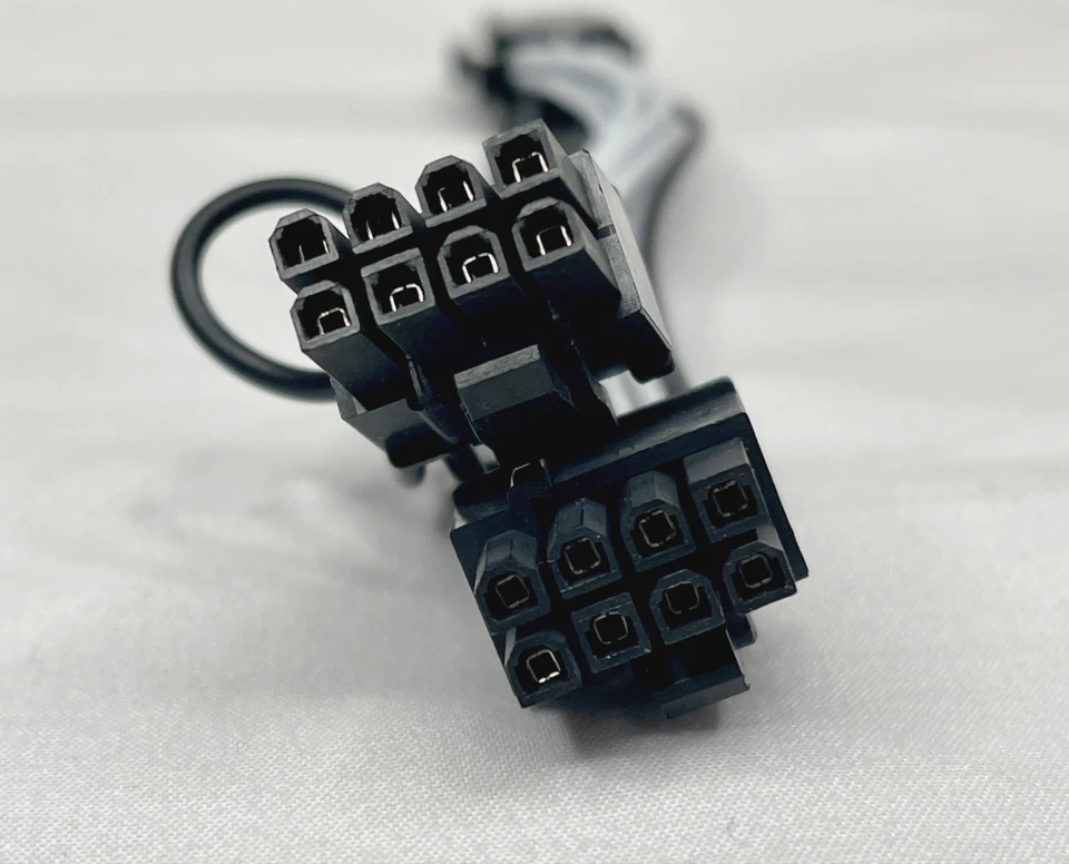 PCIe Splitter 6-Pin Female to Dual 8 Pin (6+2) Male Power Cable 18AWG GPU Mining - Image 3 of 4