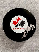 EMERANCE MASCHMEYER AUTOGRAPH TEAM CANADA WOMENS HOCKEY LOGO PUCK