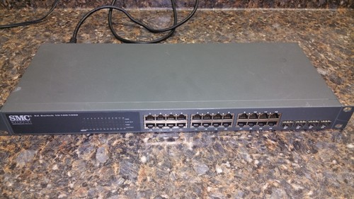 Switch Gigabit SMCGS24C-Smart EZSwitch™ | 24 Porte 10/100/1000, Rete Gestibile, EAN 0066269858783