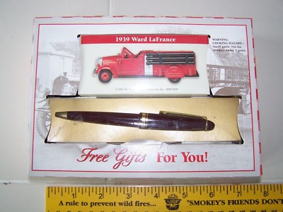 Readers Digest Diecast 1:64 Scale Fire Truck 1939 Ward LaFrance w/Box 1999