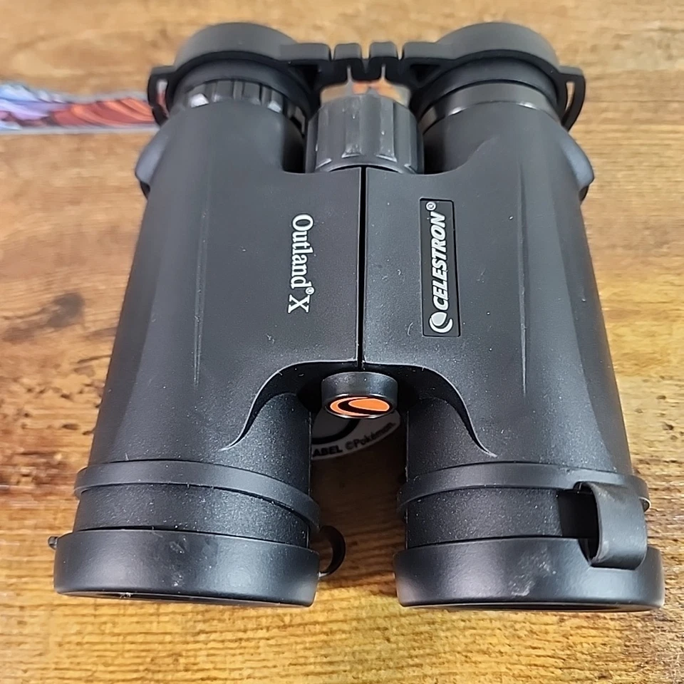 Celestron Compact Outland X 8x42mm Roof Binoculars With Case - Image 2 of 4