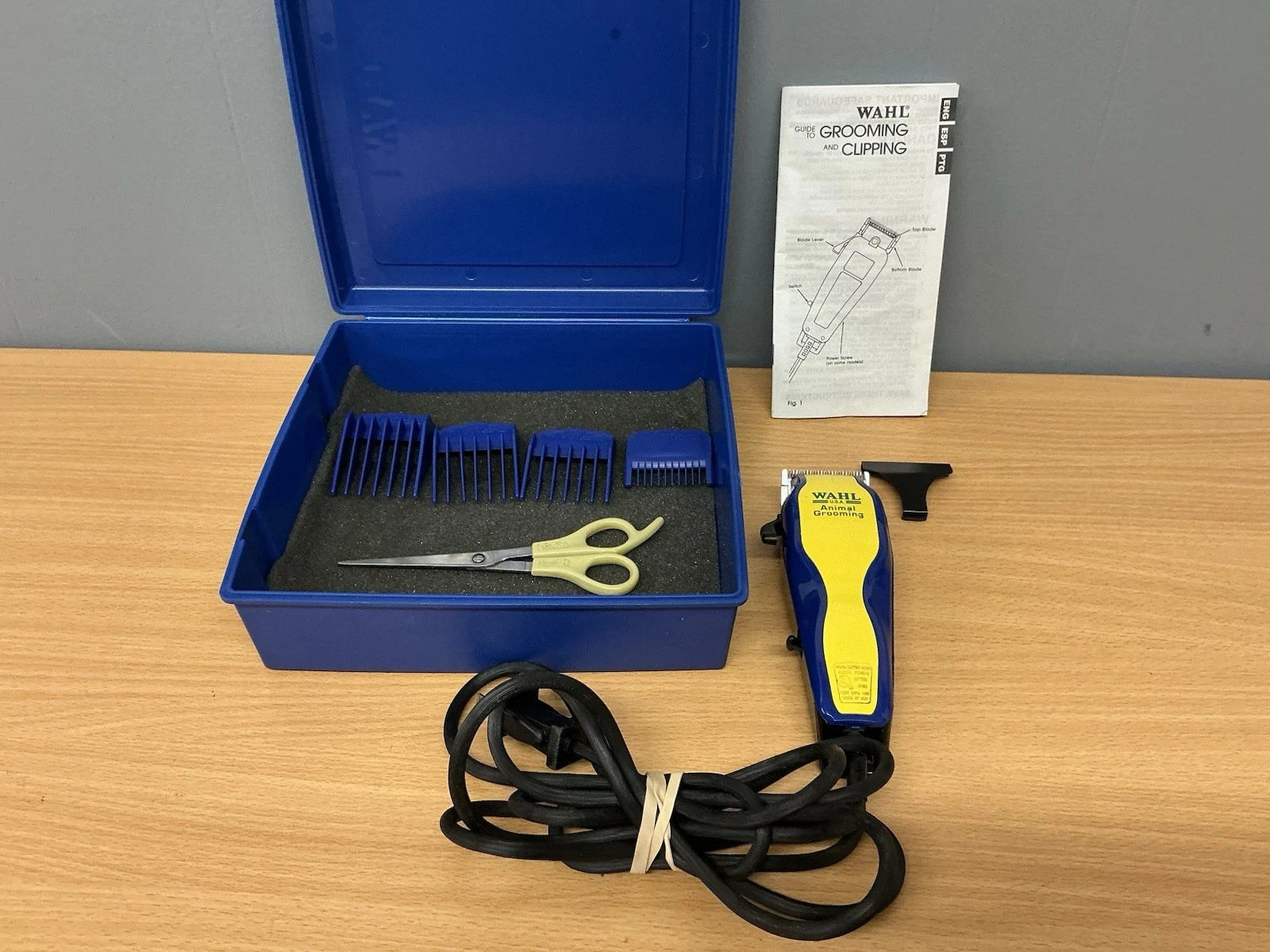 Original WAHL Animal Grooming Shaver. Made In USA. Good Condition In Original Bo