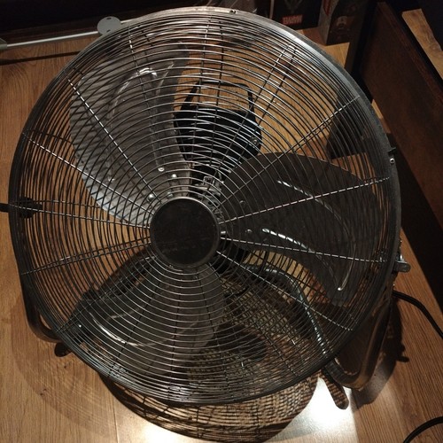 20" Metal Floor Fan High Velocity 3 Speed Control  Air Cooling Gym Home Workshop