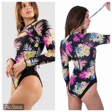 NWT Hurley Hana Cross Yoke Long Sleeve Rashguard Surf Swimsuit UPF 50 Small 95