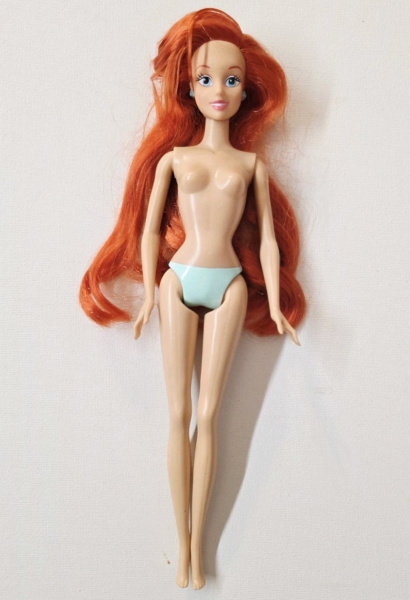 Disney Store Little Mermaid Ariel Main Release Doll #3 USED 