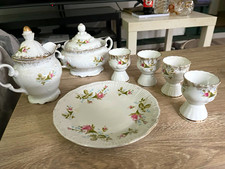 Wawel Porzellan Essset Blumenmuster Goldrand mit Teekanne Teller Eierbecher