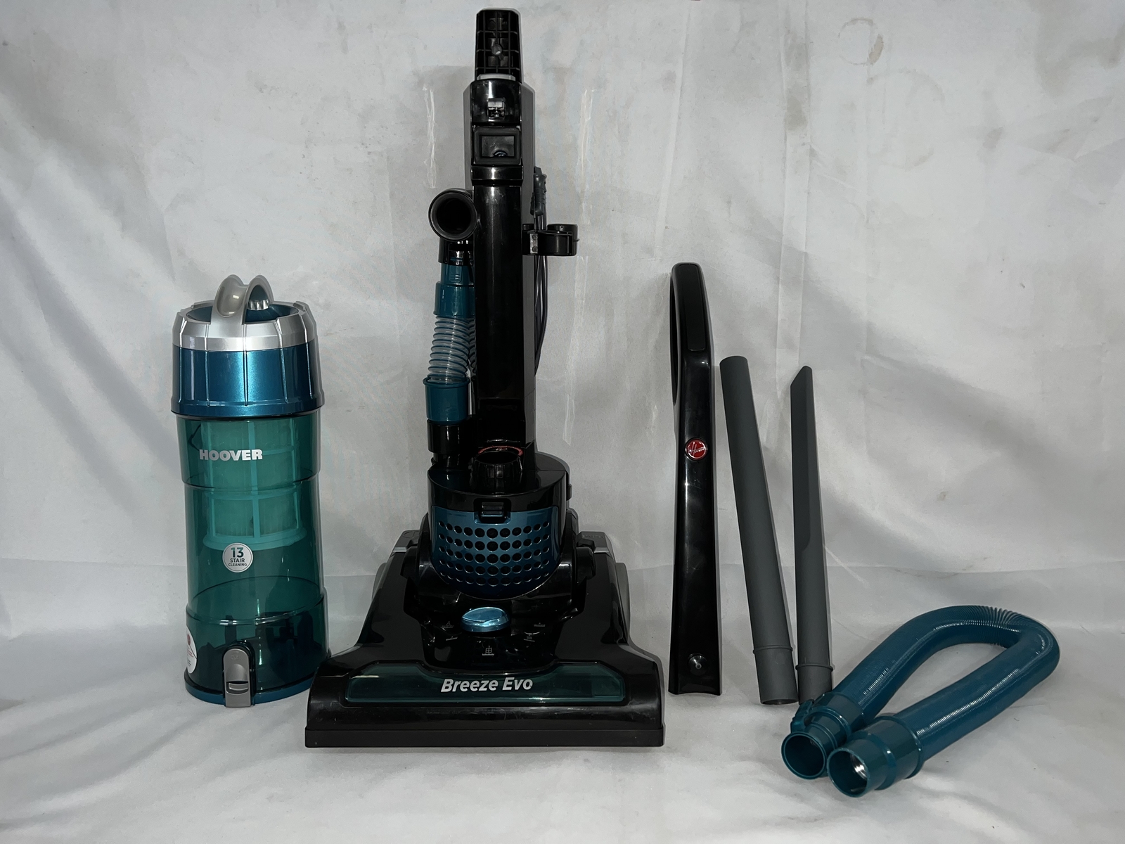 Hoover Breeze Evo Corded Bagless Upright Vacuum Cleaner eBay