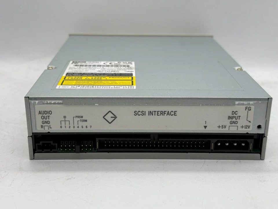 TEAC CD-R58S (8x24) SCSI Burner - Image 3 of 4