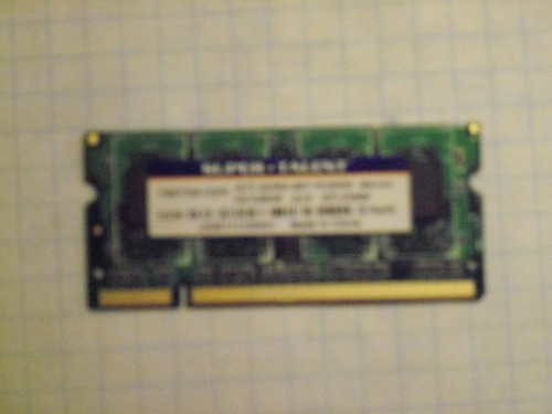 Super Talent STT DDR2-667 1GB 128x8 MSRP $26 USD asking $10 - Picture 4 of 7