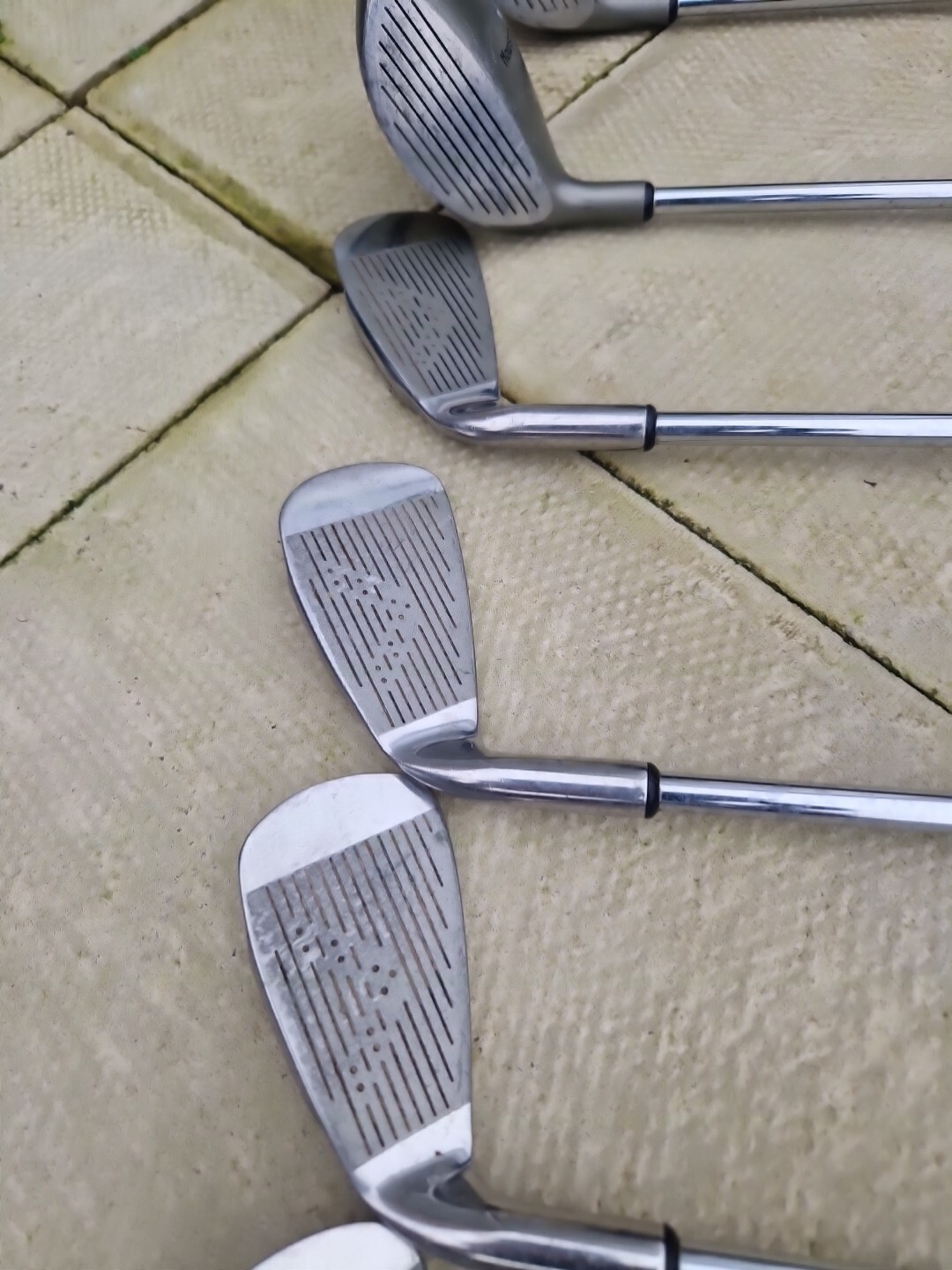 Very Nice Full Set Howson Tour Master Right Handed Golf Clubs