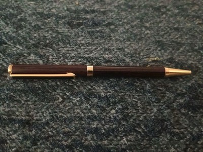Vintage Dunhill  Pen Pre-owned Vg Condition