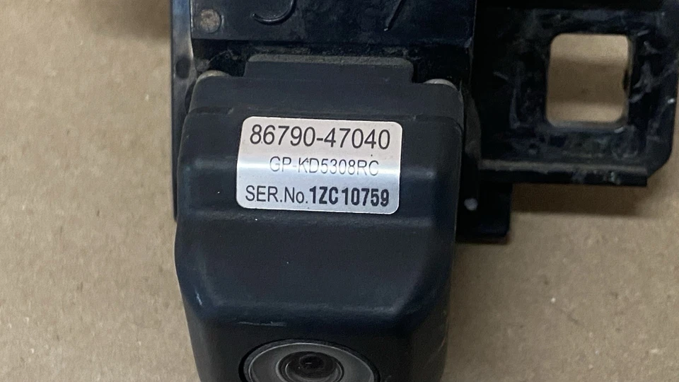 Toyota Prius 2010-2015 cámara de visión trasera cámara de reversa OEM Foto 2 de 3