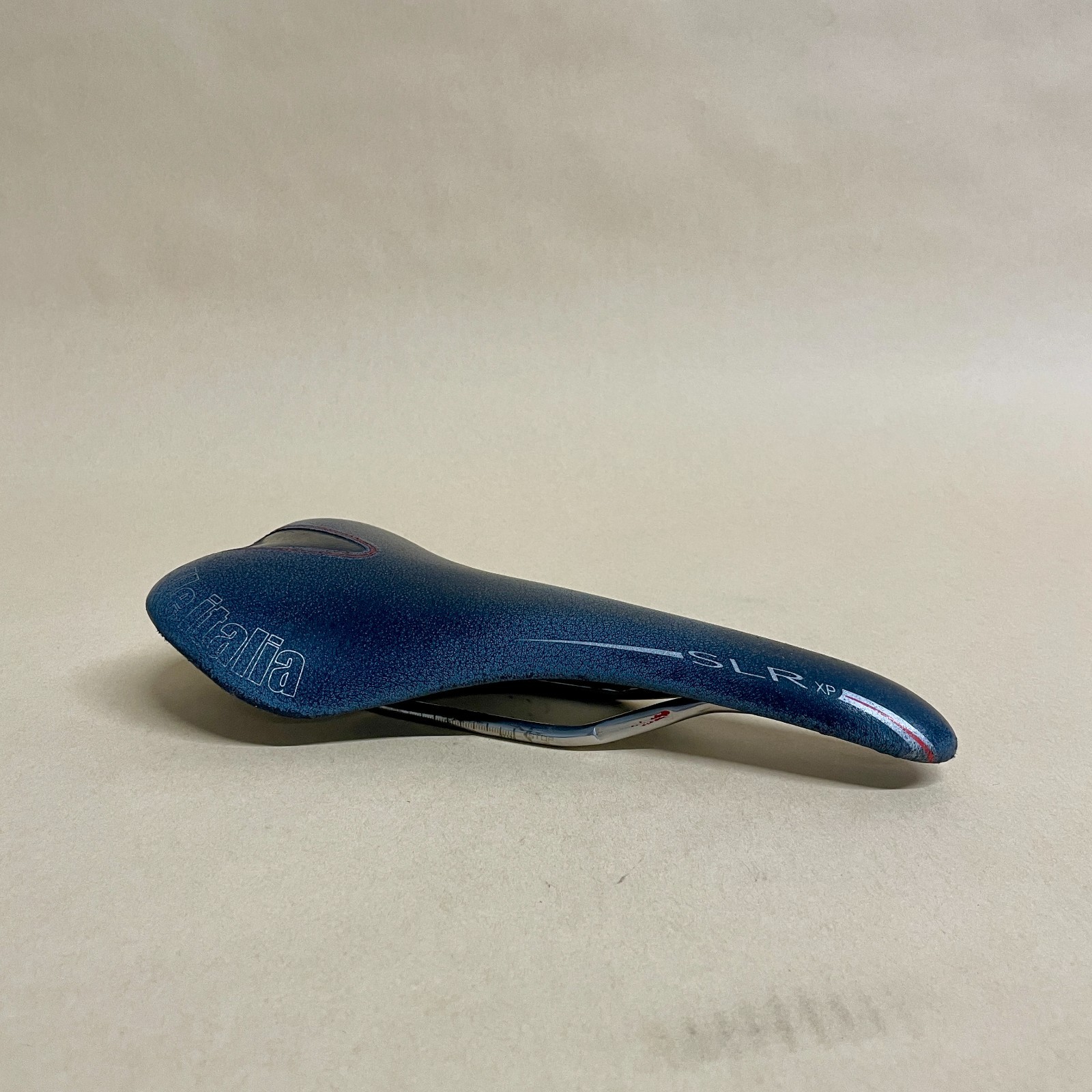 (Used) Selle Italia SLR XP Carbon Fibre VANOX Rails Bike Saddle Carbon Fiber Road Race (45.00 USD)