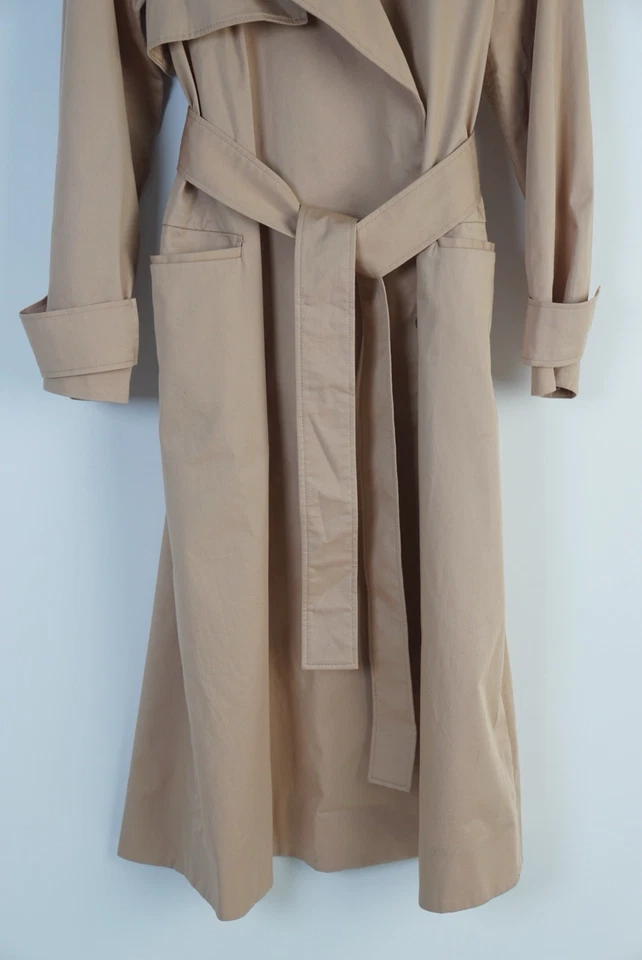 Gabardina larga beige COS talla S con cinturón Foto 4 de 4