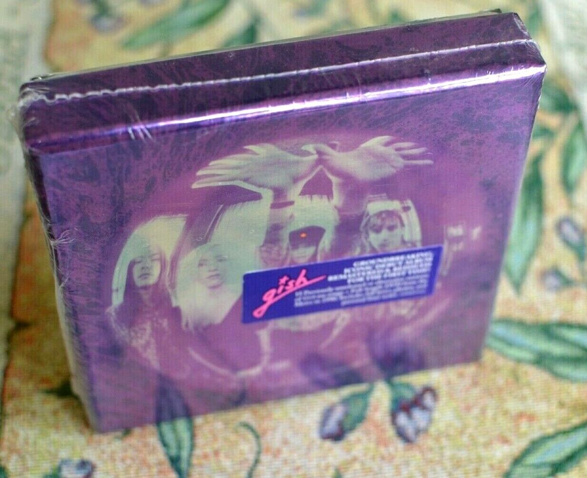 Gish Deluxe Edition Box Set, Reissued, 2CD+DVD Smashing Gish Deluxe Edition Box Set, Reissued, 2CD+DVD Smashing