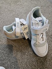 Image of ADIDAS WOMENS TRAINERS FORUM LOW SIZE  UK 4 WHITE WITH TURQUOISE NEW W/ BOX