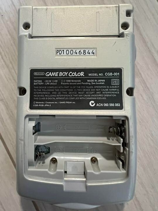 Nintendo Game Boy Color Pokemon Gold and Silver Edition Nintendo Game Boy Color Pokemon Gold and Silver Edition