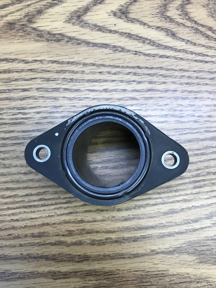 SUZUKI KATANA GSX750F 1998-2006, TUBO DE ADMISIÓN PARTE DERECHA # 13103-08F00 Foto 4 de 4