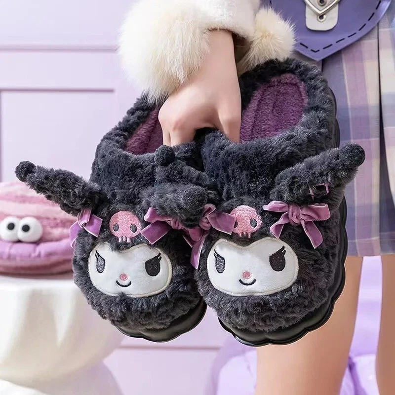 Kuromi Hausschuhe Plüsch l Süße Anime Slipper Sanrio Kawaii Latschen Merch