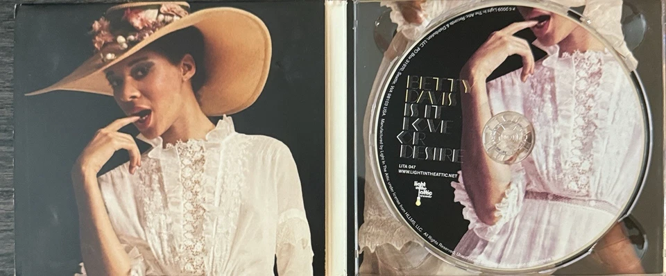Betty Davis – Is It Love Or Desire CD (Light In The Attic LITA 047 OOP) Foto 3 de 3