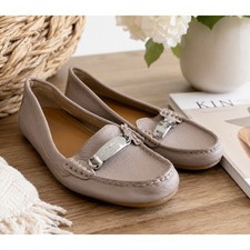 COACH Olive A7751 Taupe Pebbled Leather Women s Loafer Size 8B